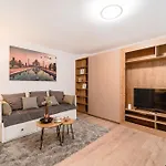 Athena - Inima Pietei Unirii - By Openhouse דירה *