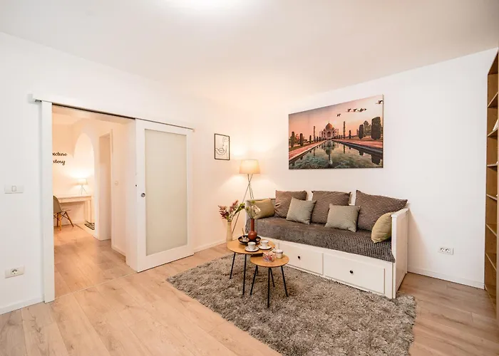 Athena - Inima Pietei Unirii - By Openhouse Timisoara