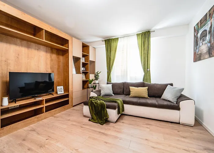 Athena - Inima Pietei Unirii - By Openhouse Timisoara