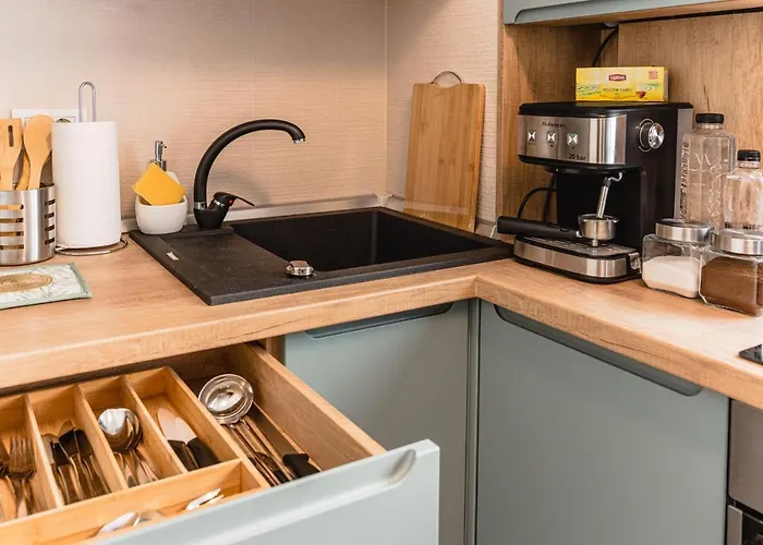 Athena - Inima Pietei Unirii - By Openhouse Apartment *